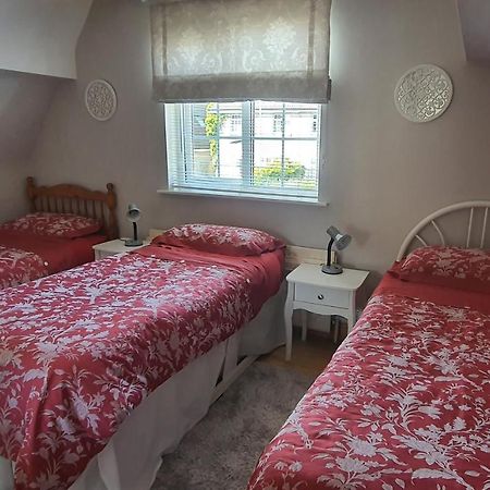 124 ,Castlelawn Heights, Headford Road Galway Homestay Esterno foto