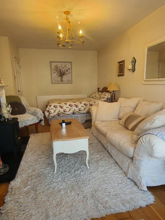 124 ,Castlelawn Heights, Headford Road Galway Homestay Esterno foto